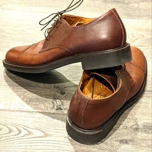Men's Brown leather Johnston & Murphy dress shoes